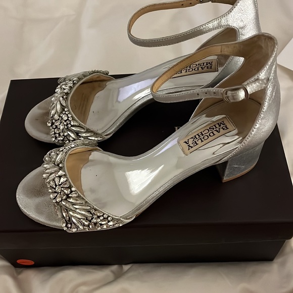 Badgley Mischka Heels - Picture 4 of 9